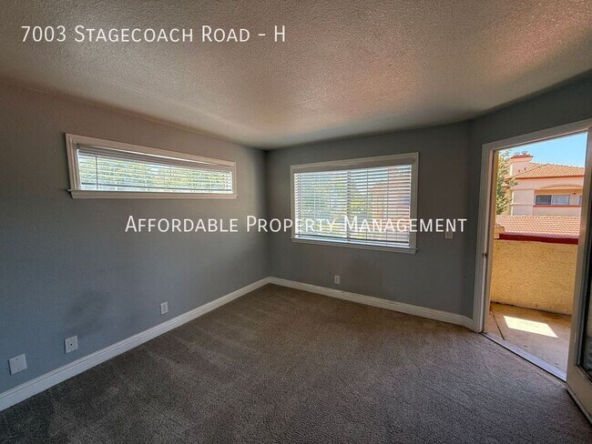 Building Photo - 7003 Stagecoach Rd