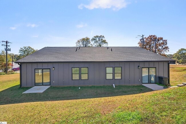 Building Photo - 406 Fairfield St