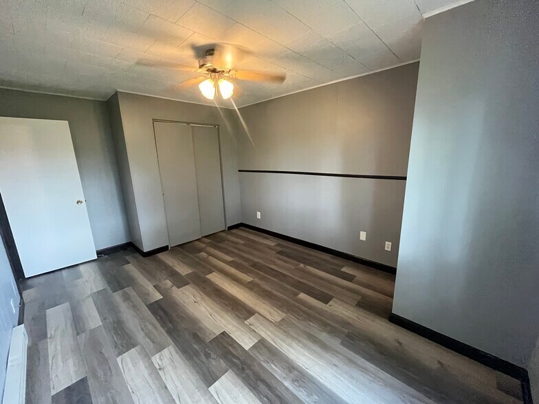 Building Photo - 1205 West Mack Ave