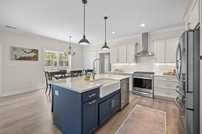 Building Photo - 3506 Sir James Ln