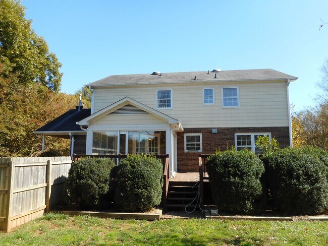 Building Photo - Northwest Greensboro NC Home for Lease