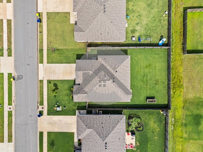 Building Photo - 10220 Brandi Kay Dr
