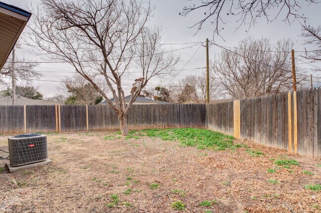 Building Photo - Tech Terrace Pre-lease!!