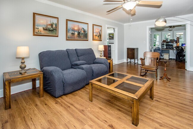 Building Photo - 14530 Fox Knoll Dr