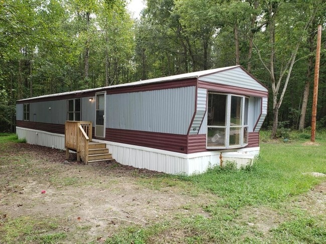 Building Photo - 45 K and M Way