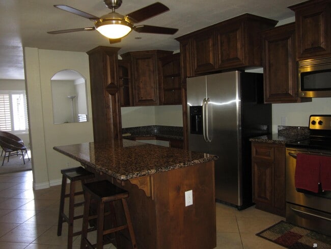 Building Photo - 2240 S Elks Ln