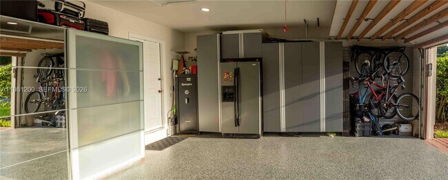 Building Photo - 4957 NW 93rd Doral Pl