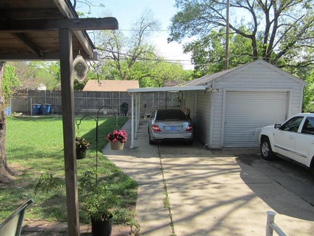 Building Photo - 3984 Park Ln