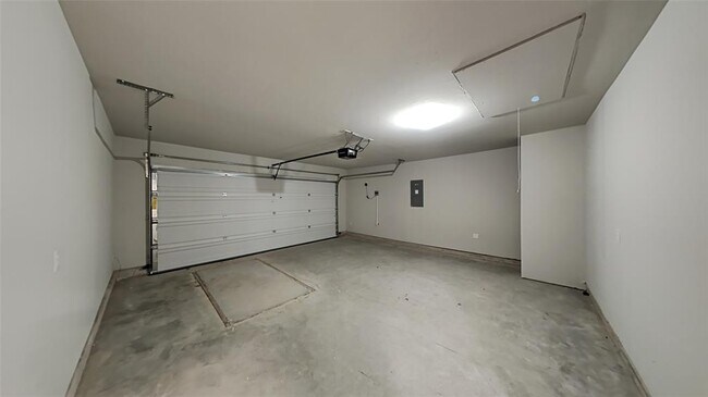 Building Photo - 4221 Moonlight Rd