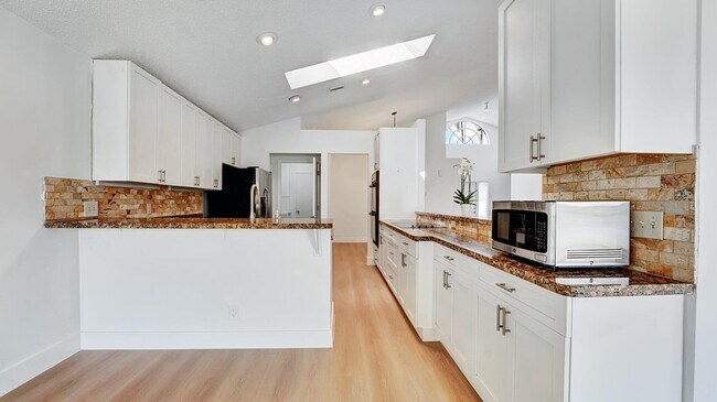 Building Photo - 22557 Swordfish Dr