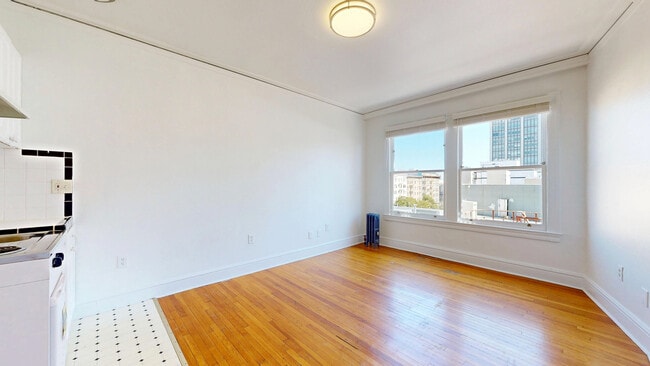Building Photo - 723 Ellis St