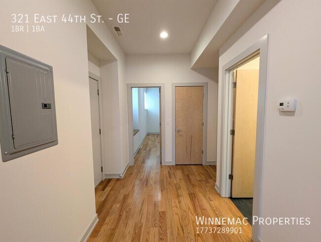 Building Photo - 321 E 44th St