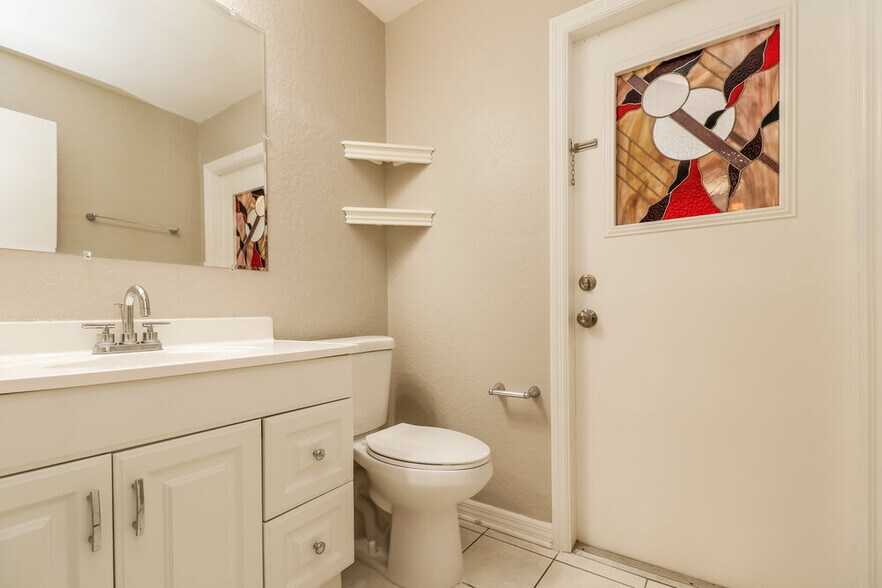 Building Photo - 3334 Brian Rd N