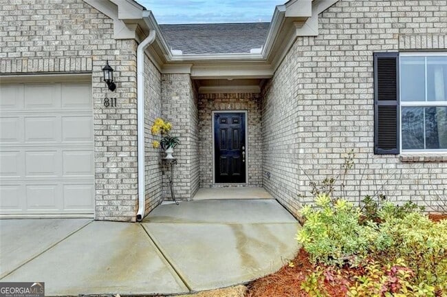 Building Photo - 811 Pineberry Ct