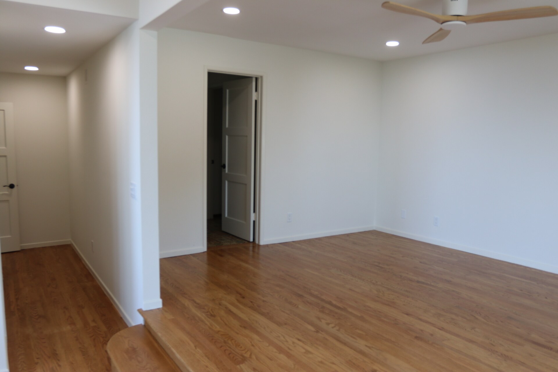 Building Photo - 321 N Las Casas Ave
