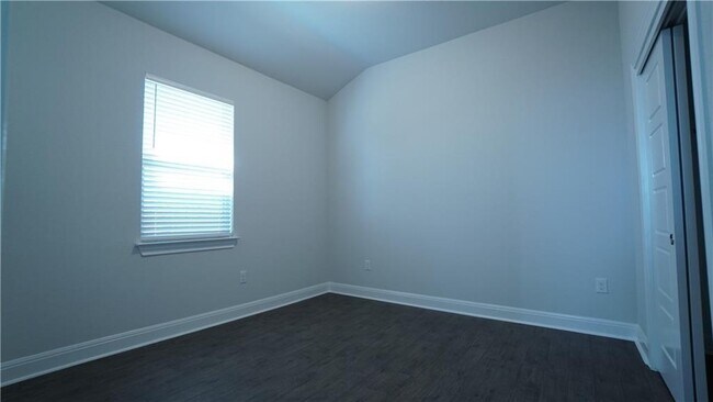 Building Photo - 1308 Falconer Wy
