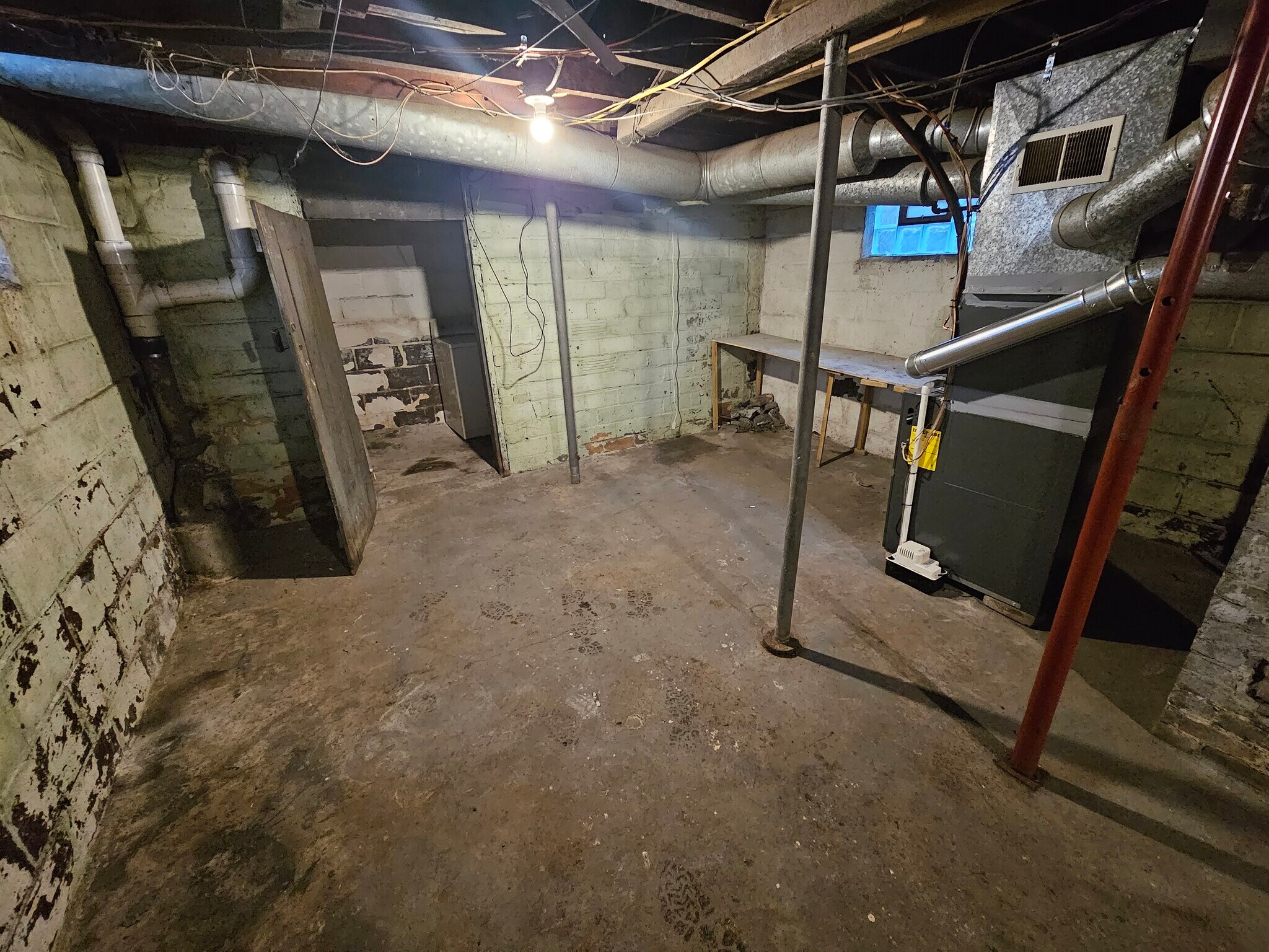 Building Photo - 1014 Indiana Ave.