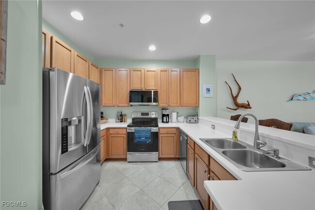 Building Photo - 13225 Silver Thorn Loop