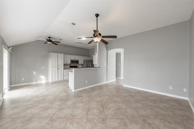 Building Photo - 6307 Pleasant Stream Dr