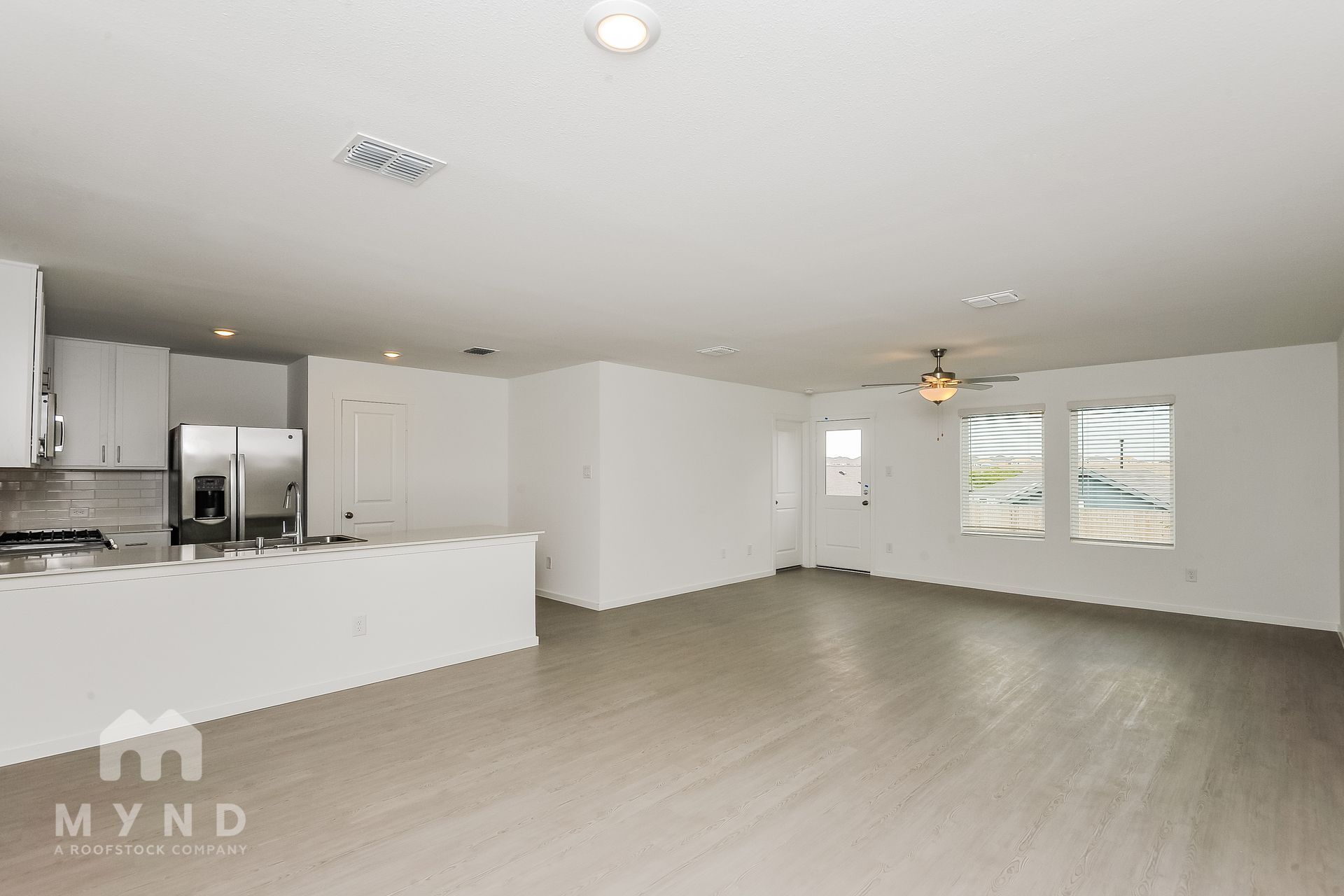 Building Photo - 2721 Mistwood Dr