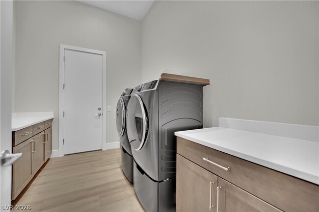 Building Photo - 10973 Horizon Ledge Ave