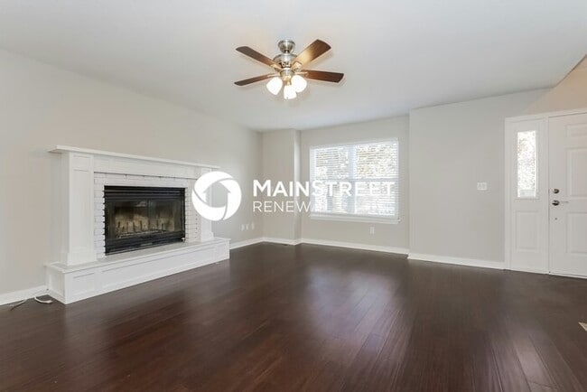 Building Photo - 3 Bedroom Pet-Friendly Home in Blue Spring...