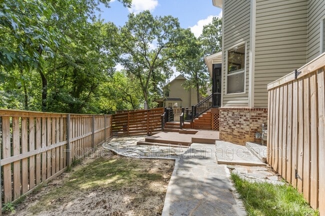 Building Photo - 1220 Renaissance Dr