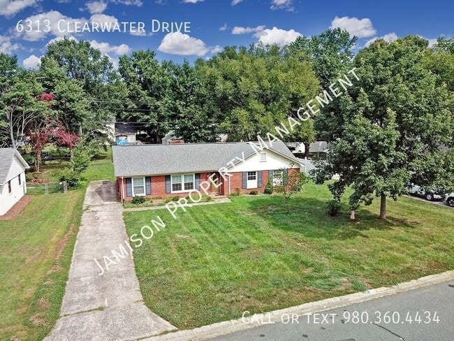 Building Photo - 6313 Clearwater Dr
