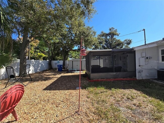 Building Photo - 6343 5th Ave S