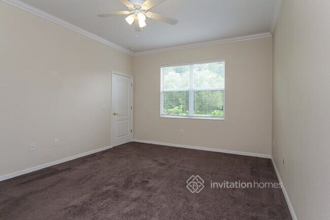 Building Photo - 8026 Haven Harbour Way