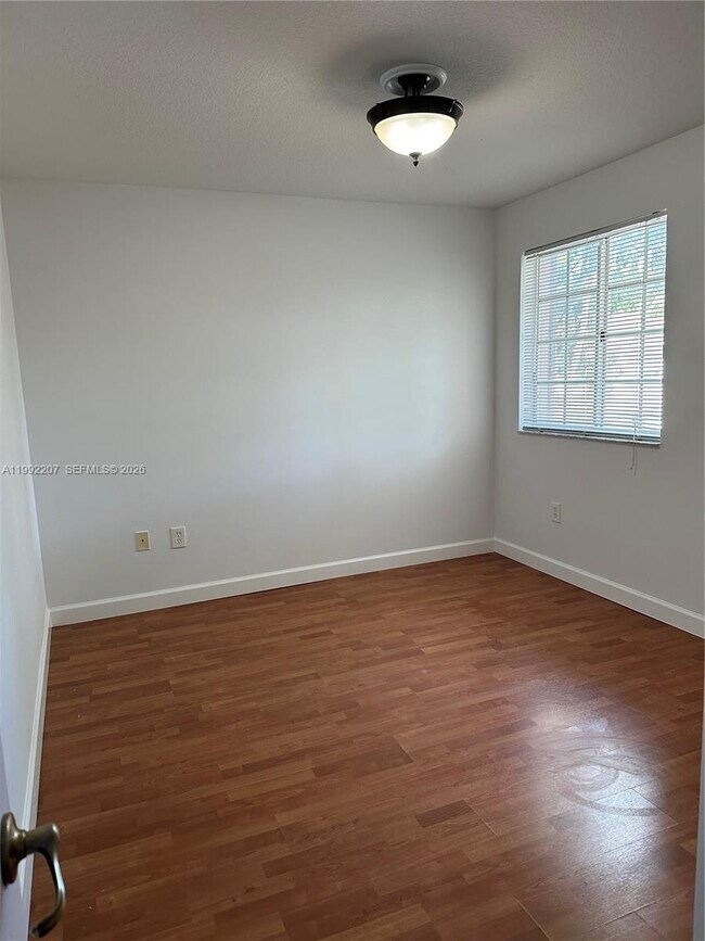 Building Photo - 11344 NW 72nd Ln