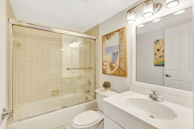 Building Photo - 801 S Ocean Dr