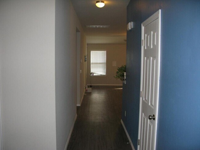 Building Photo - 3540 SE 96th St