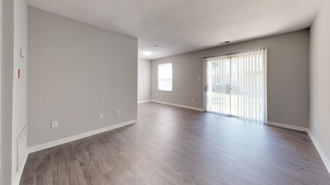 Building Photo - Single Room for Rent