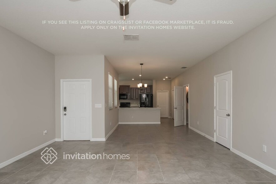 Building Photo - 10619 Lake Montauk Dr
