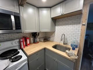 Primary Photo - 407 S 10th Ave