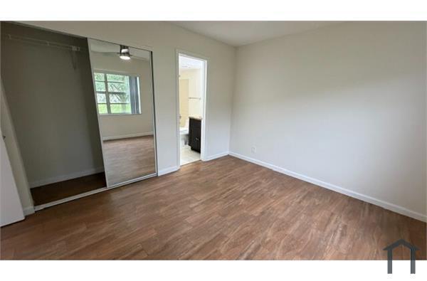 Building Photo - 819 Twin Lakes Dr