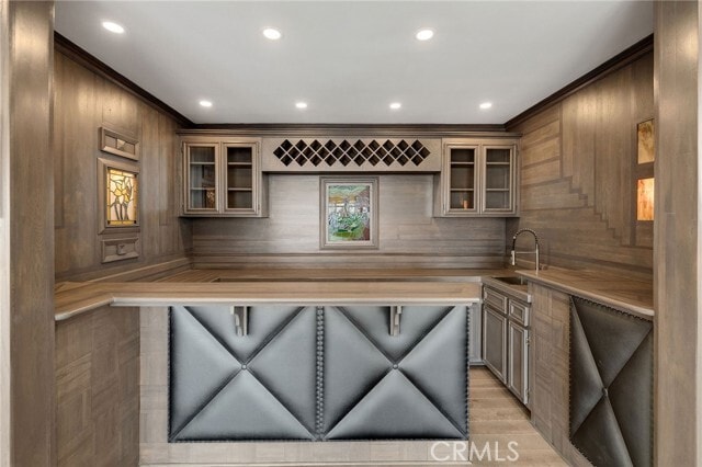 Building Photo - 1253 Vía Landeta