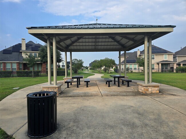 Building Photo - 511 Yellow Bullhead Ct