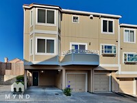 Building Photo - 125 Rosa Flora Cir
