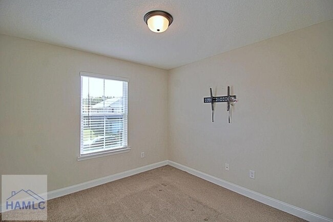 Building Photo - 681 Abode Ave