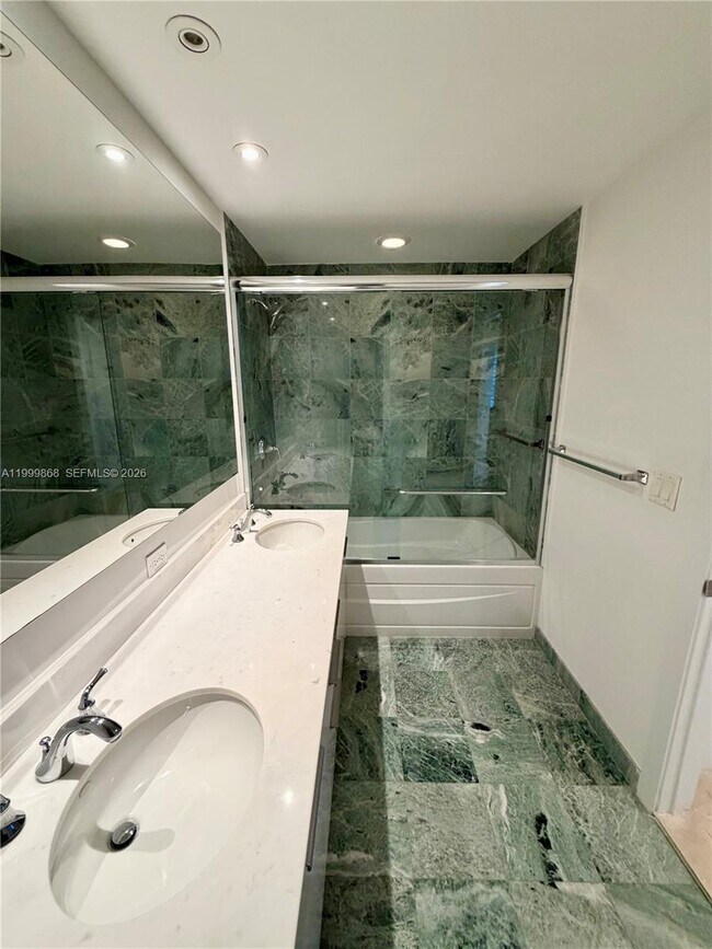 Building Photo - 1050 Brickell Ave