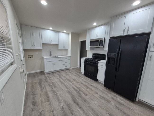 Building Photo - A must see 3-bedroom home!!