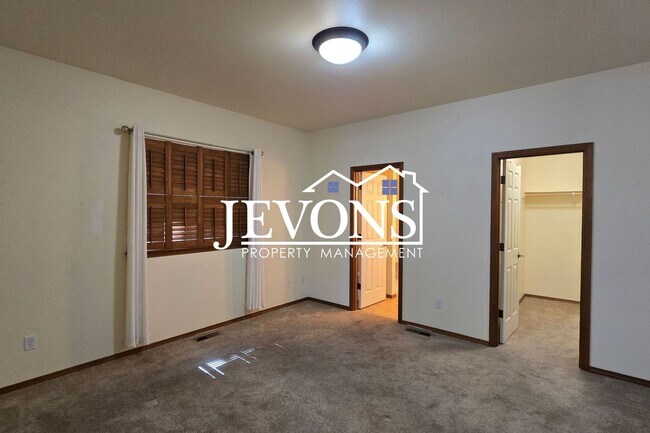 Building Photo - 1406 S 79th Ave