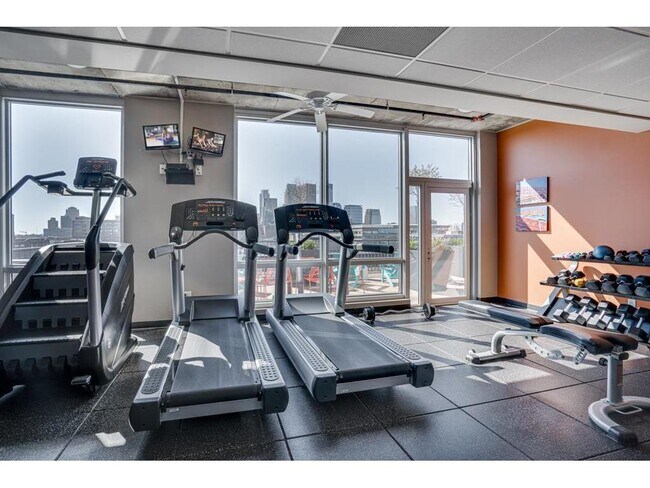 Building Photo - 730 N 4th St