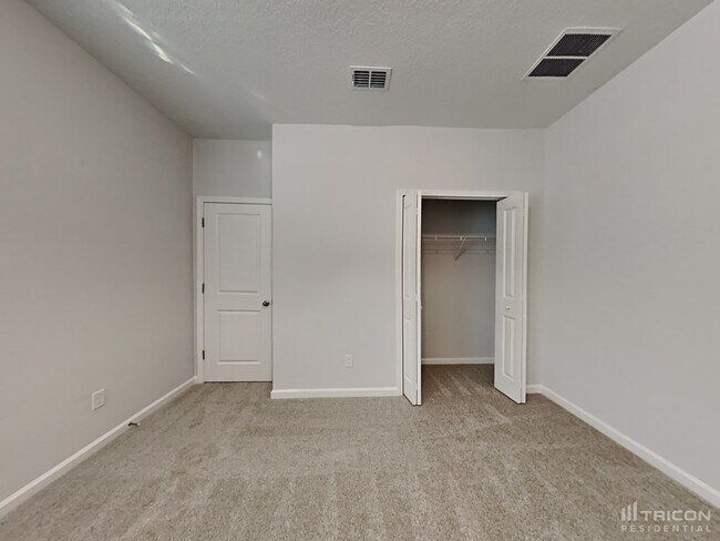 Building Photo - 183 Charlie Way