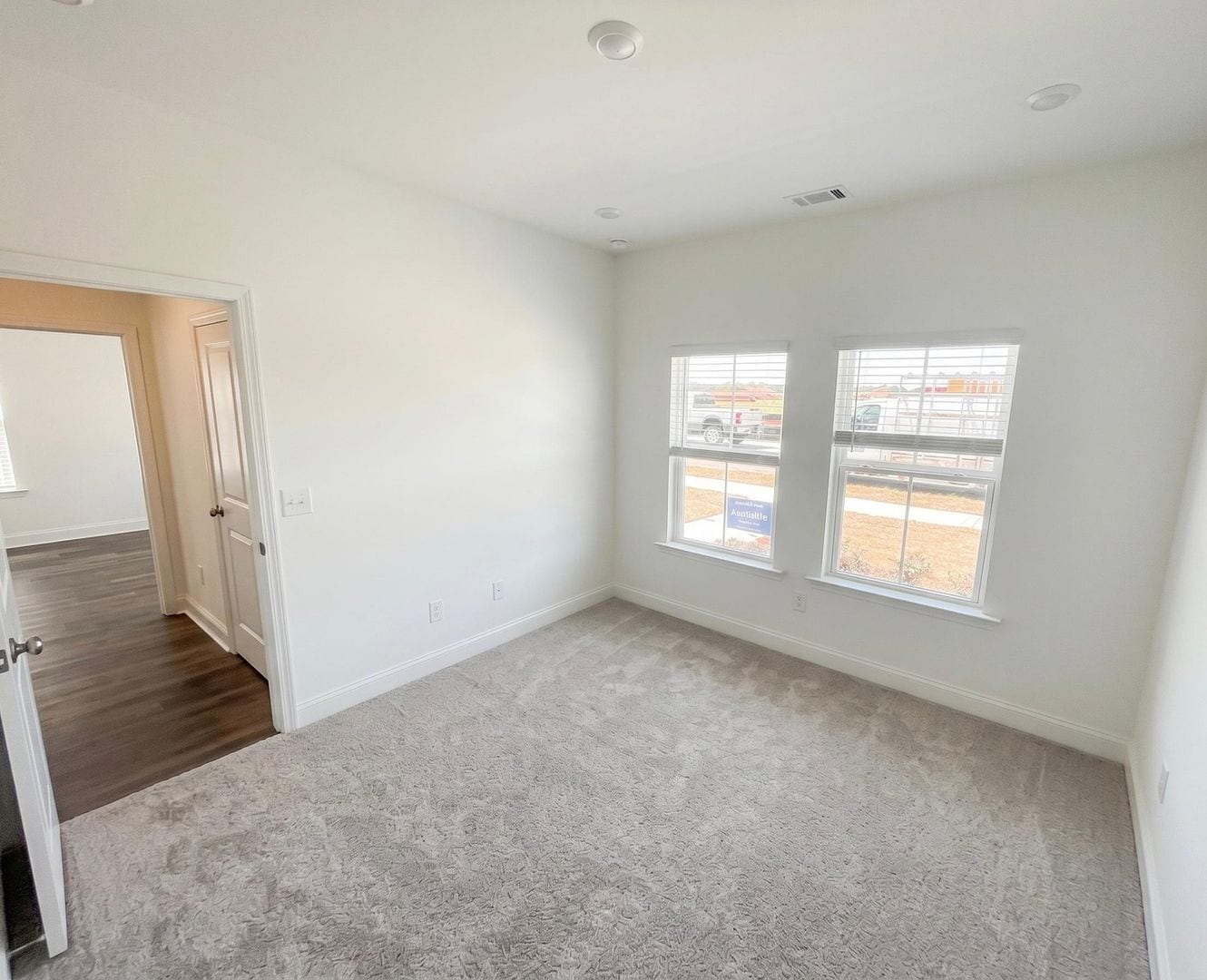 Building Photo - 207 Ensemble Blvd