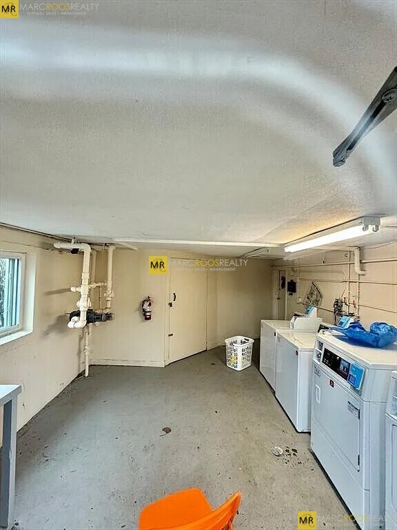 Building Photo - 28 Bryon Rd