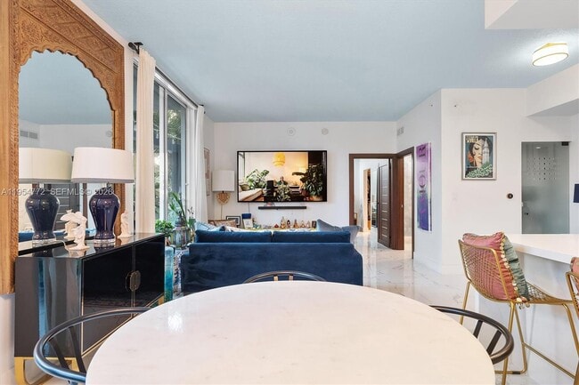 Building Photo - 275 NE 18th St