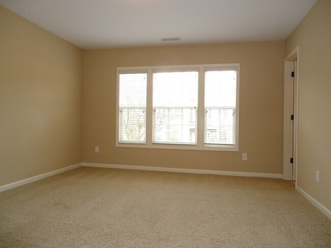 Building Photo - 1120 Weston Green Loop